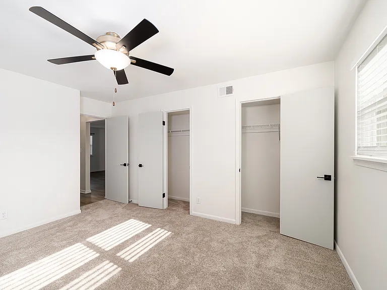 Ocean Air Apartments — Photo 19