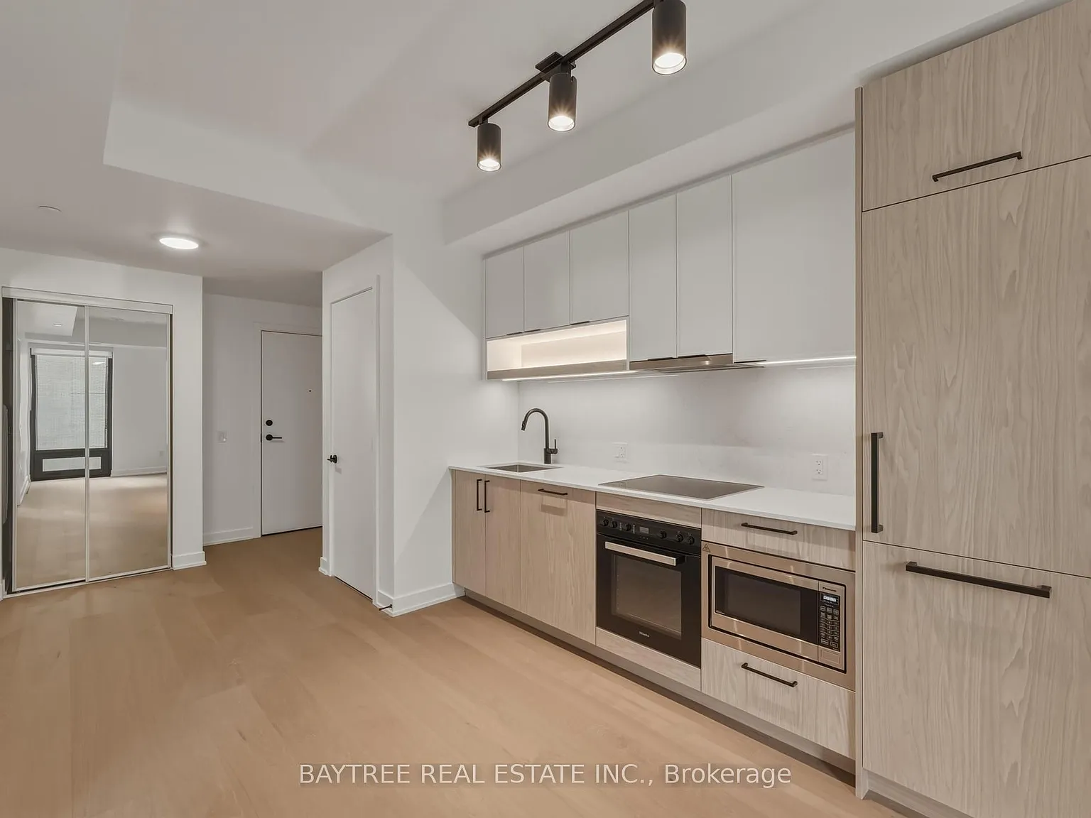 1 bed, $2,200 — Photo 3