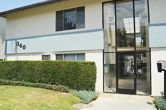 Sierra Madre Apartments — Photo 14