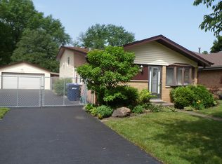10808 S Lloyd Dr, Worth, IL 60482