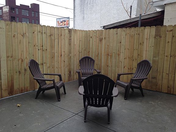 5th image of 1526 N Lawrence St