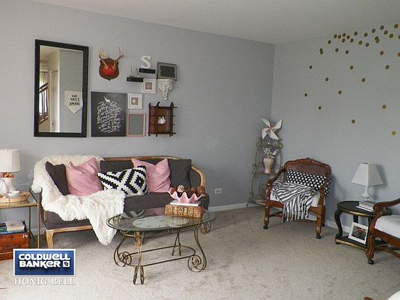 2nd image of 2212 Lynn Dr
