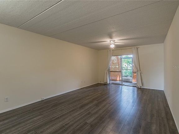 4th image of 4435 1st St NE Unit 105