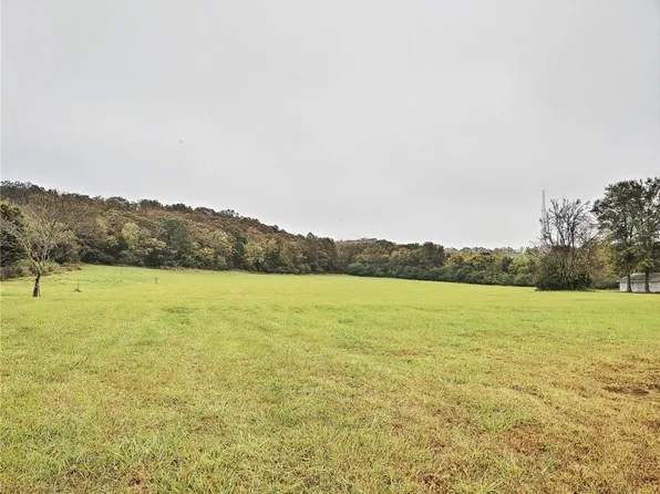 Highway 59, Cedarville, AR 72932