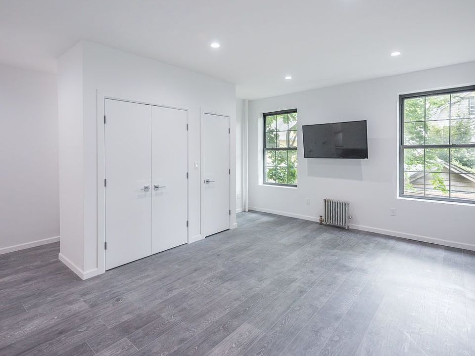 1st image of 11920 Union Tpke APT E3b1