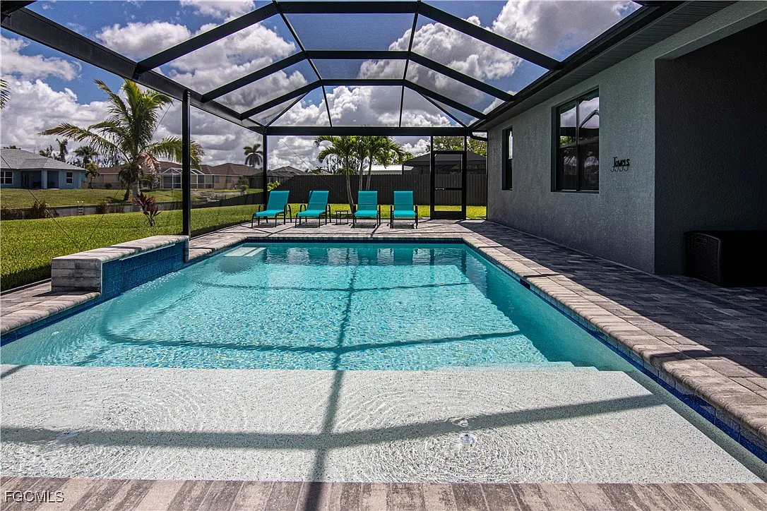 4 bed, 2.0 bath, 1838 sqft, $8,000 — Photo 1