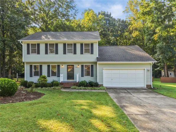 1110 New Hampshire Dr, Jamestown, NC 27282