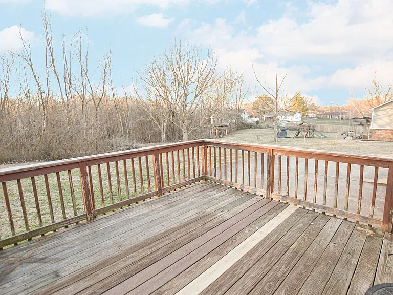 414 Sango Rd — Photo 15