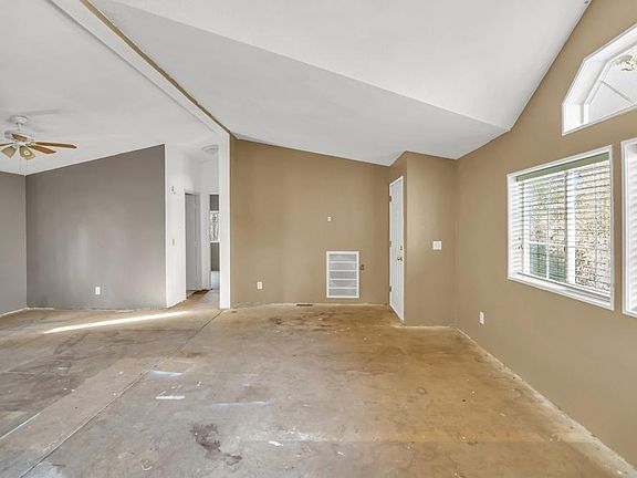 5th image of 15304 Sisson Road