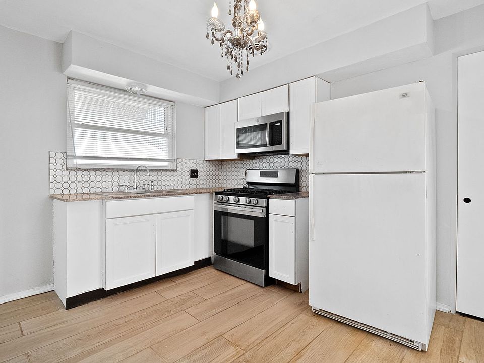 1st image of 4036 Dunnica Ave APT A
