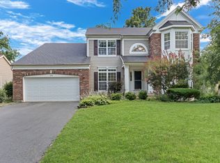 699 Snow Cap Ct, Gurnee, IL 60031