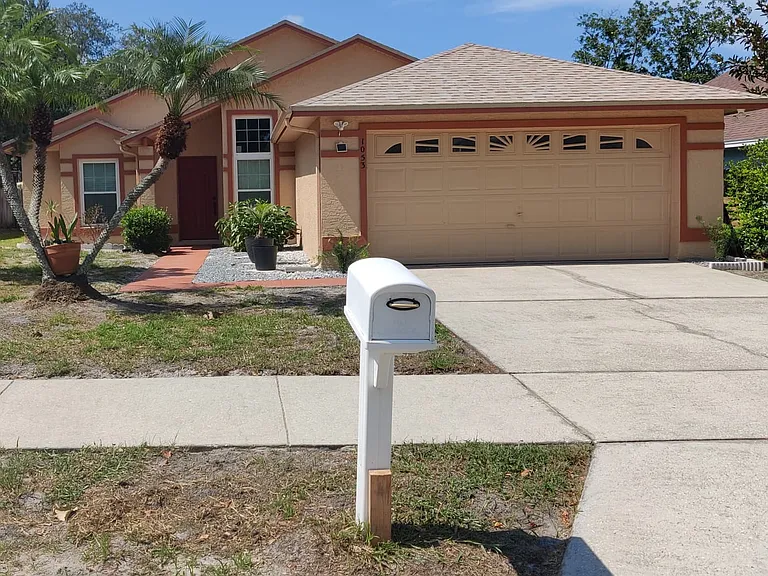 1053 Sugarberry Trl — Photo 2