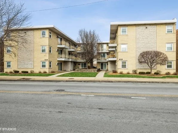 4418 W 55th St APT 5, Chicago, IL 60632