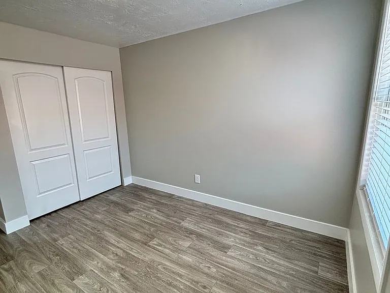 New Brigham Apartments — Photo 49