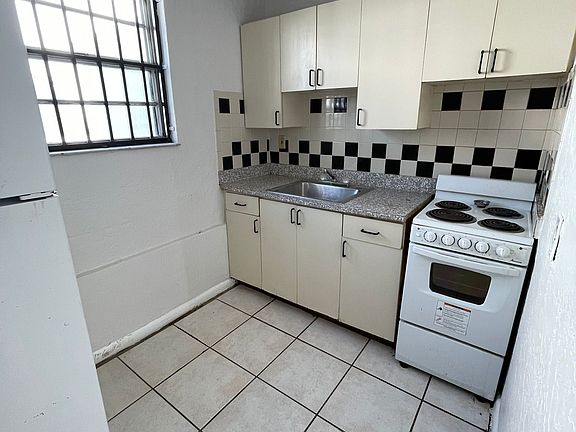 2nd image of 3610 Grand Ave #3