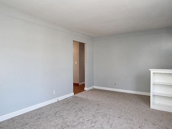5th image of 2930 West Ave SW