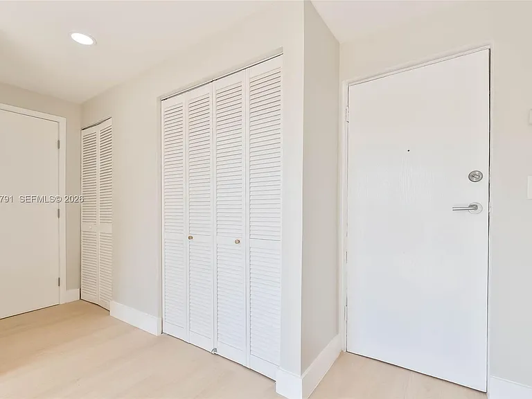 694 NE 76th St #6 — Photo 11