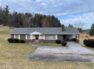 2309 Cranberry Rd, Woodlawn, VA 24381