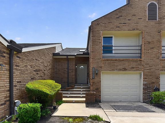 2nd image of 15920 Seahorse Dr
