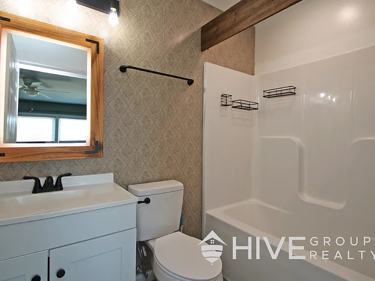 117 21st St — Photo 15