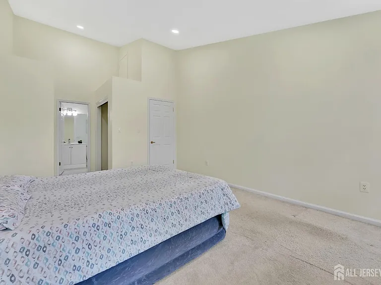 88 W Countryside Dr — Photo 19