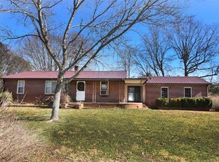 2400 Robinson Rd, Newton, NC 28658