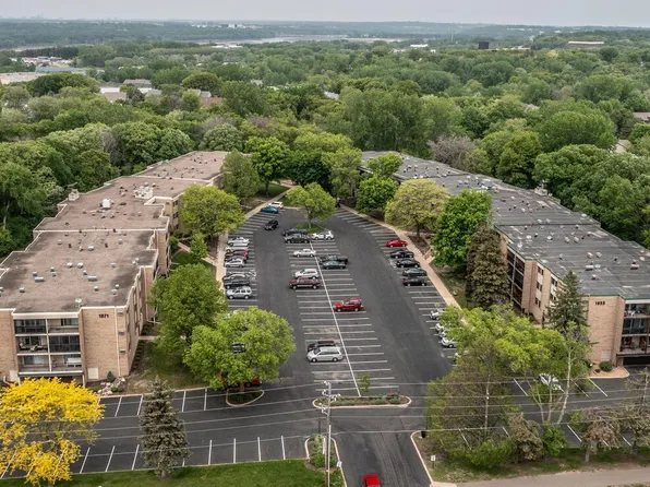 1855 Silver Bell Rd APT 209, Eagan, MN 55122