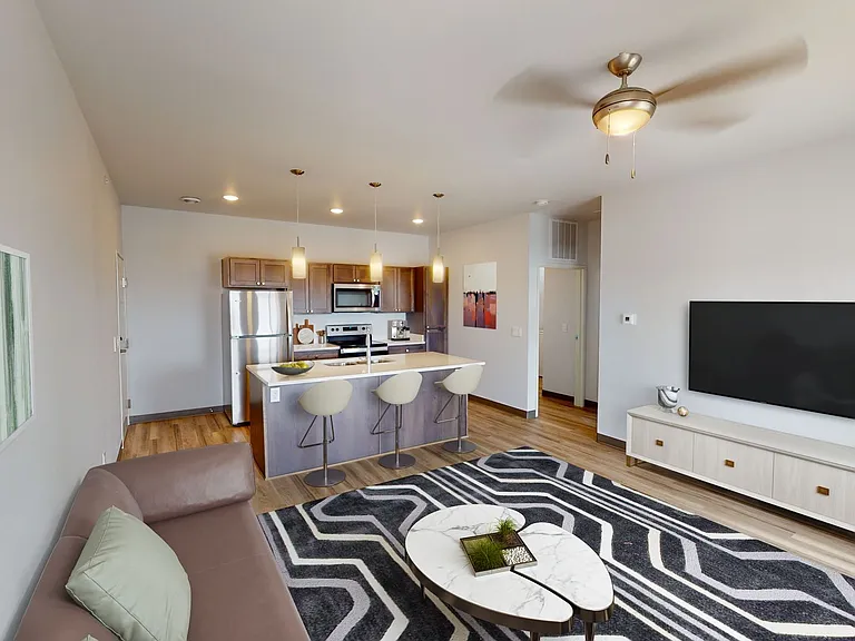 1030 Ida Pl — Photo 1
