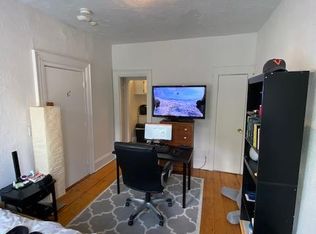 19 S Russell St, Boston, MA 02114