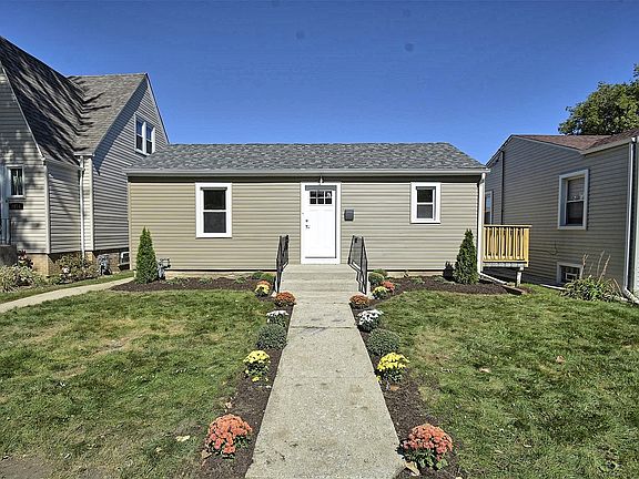 2nd image of 2612 W 96th Pl