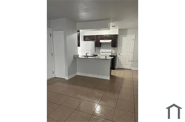 Building Photo - 1805 Crystal Grove Dr #1809