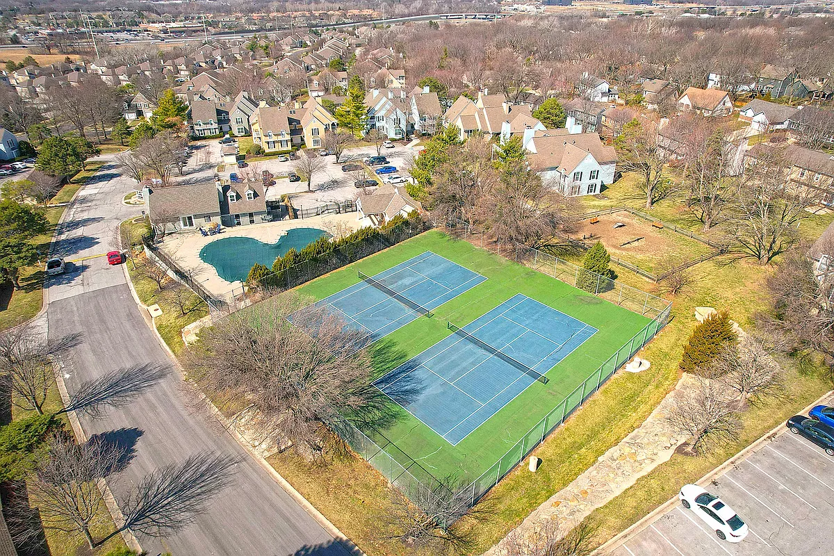 Hunter's Pointe Apartments - Hunter's Pointe Apartments