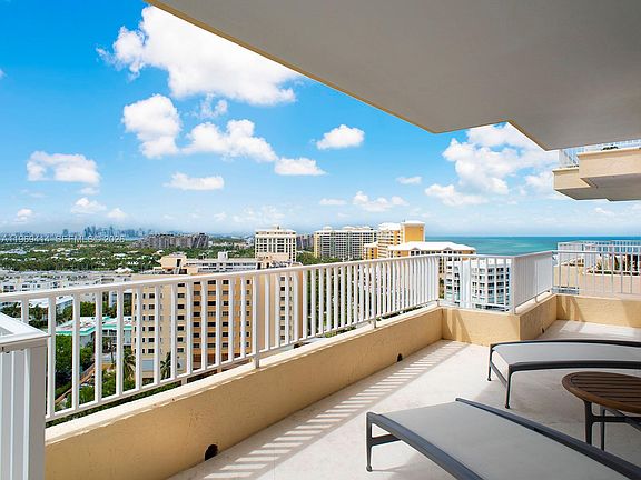 4th image of 781 Crandon Blvd APT 1405