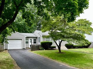 73 Spring Grove Ave, Warwick, RI 02889