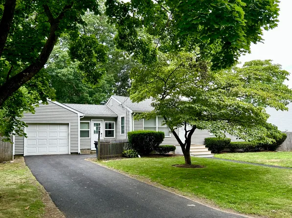 73 Spring Grove Ave, Warwick, RI 02889
