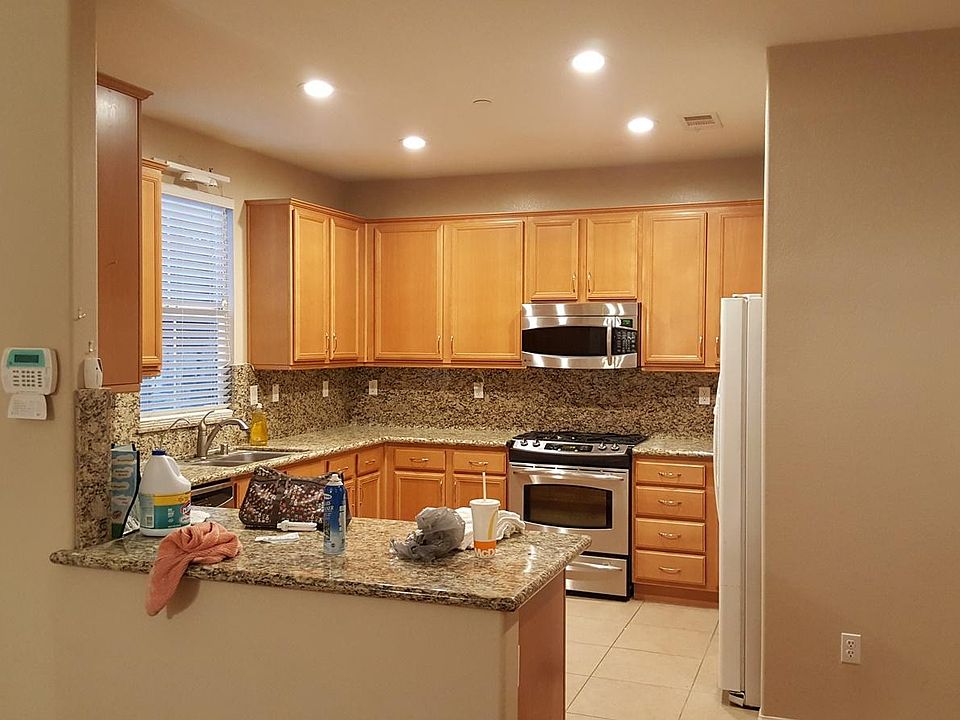 1st image of 1489 Amsterdam Ct
