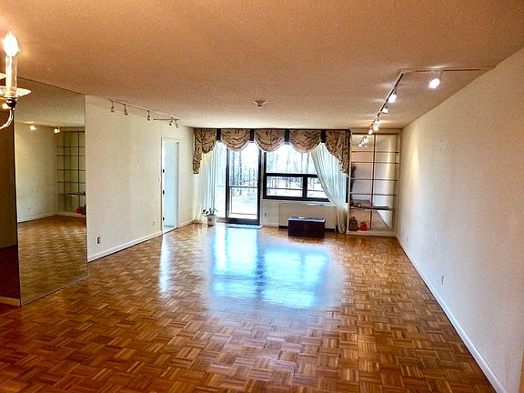 4th image of 2 Claridge Dr #2BE-203