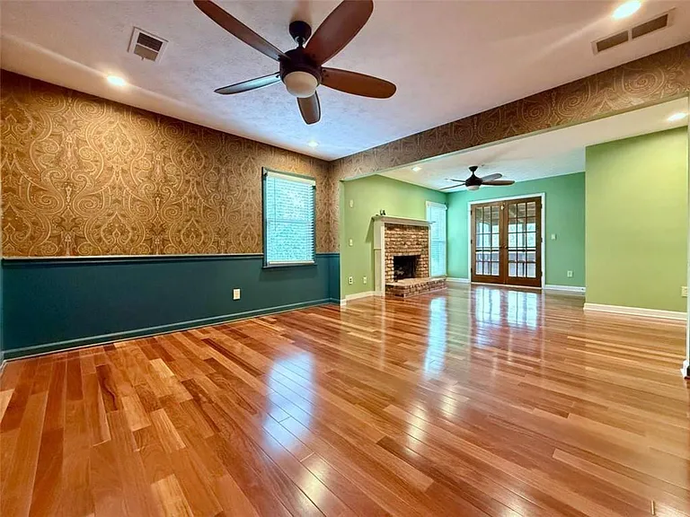 8710 Mount Rushmore Dr — Photo 7
