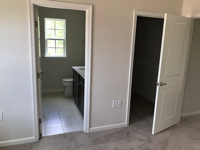 1123 Kentlands Dr — Photo 15