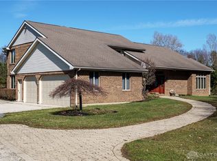 13911 Little Richmond Rd, Brookville, OH 45309