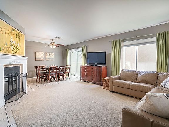 Main Level - Living Room