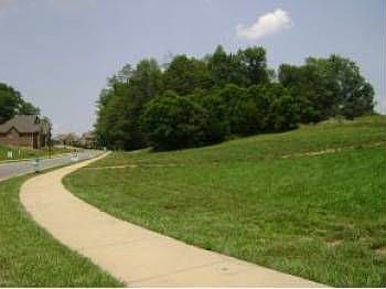 2nd image of 2562 Grand Oaks Dr