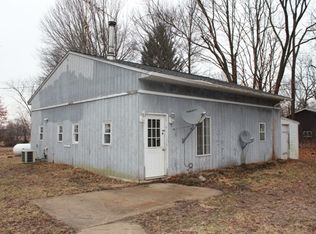 9390 Territorial Rd, Munith, MI 49259