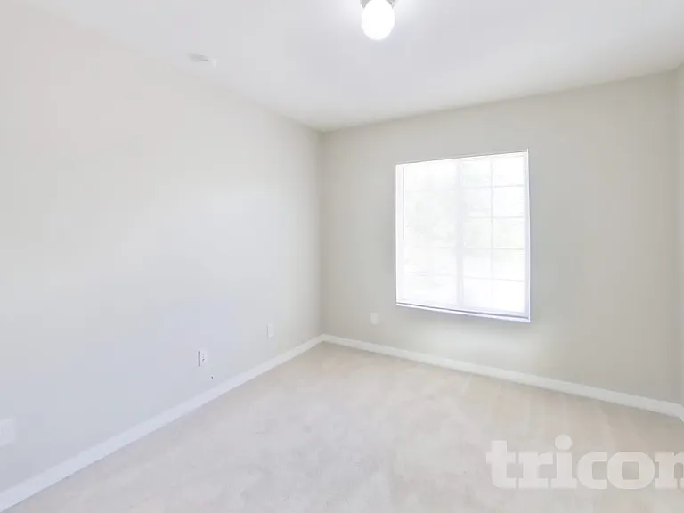 1708 Portcastle Cir — Photo 10