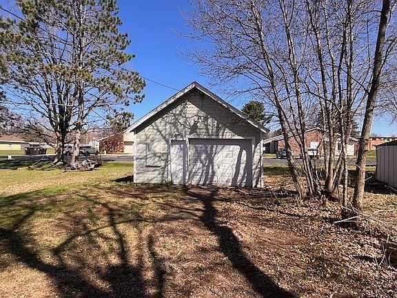 2nd image of 79 Bering Street