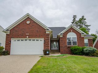 8622 Sanctuary Ln, Louisville, KY