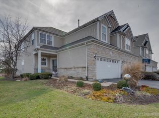 297 Wolverine Dr, Oswego, IL 60543
