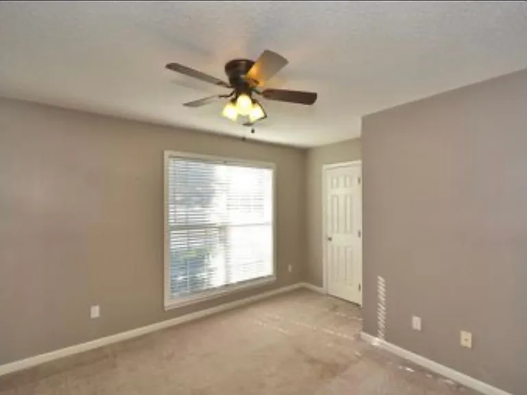 4001 Falliston Dr — Photo 40