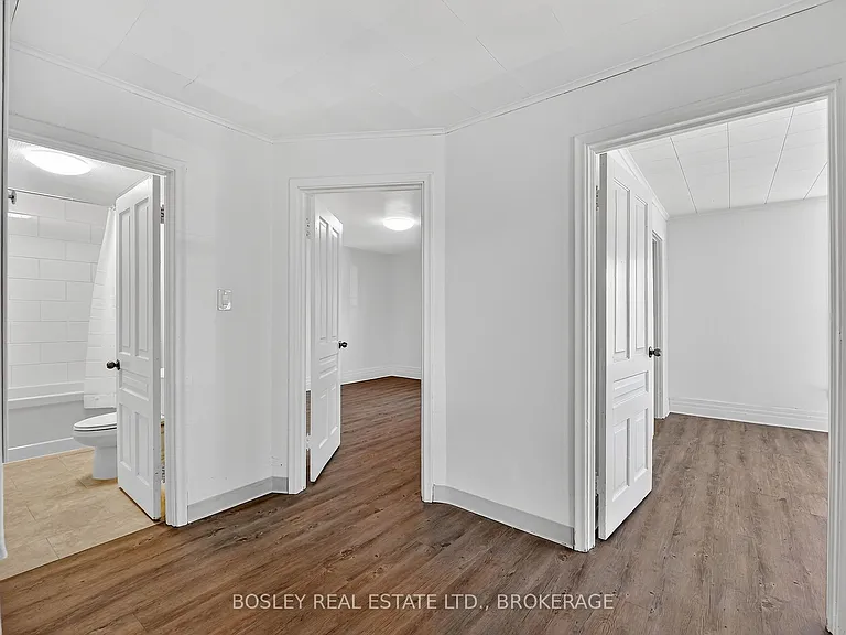 242 Mary St #10 — Photo 4