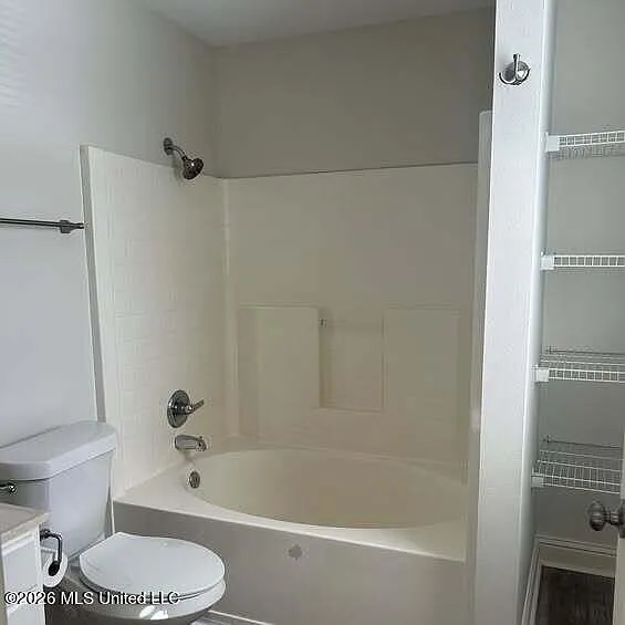 1114 Washington Ave #B — Photo 10